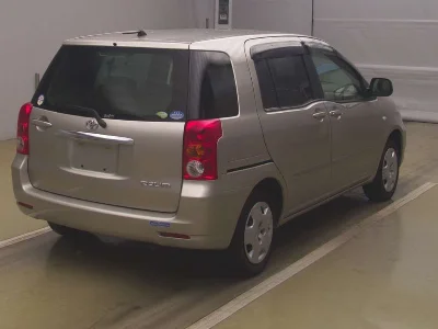 Toyota Raum