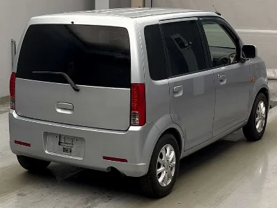 Nissan Otti