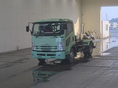 Isuzu Forward
