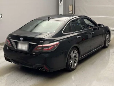 Toyota CROWN HYBRID
