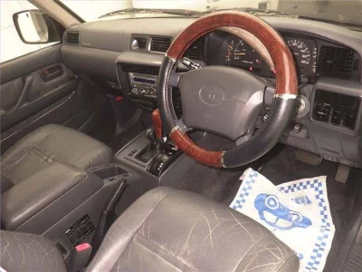 Toyota LAND CRUISER 80