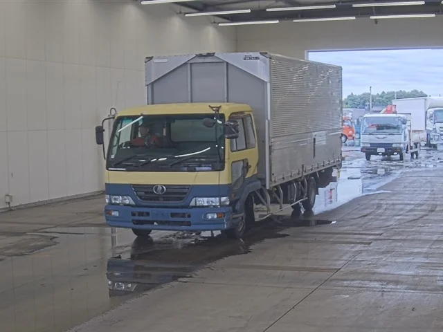 NISSAN DIESEL (UD) CONDOR  с аукциона в Японии