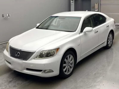 Lexus LS460L