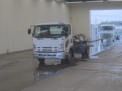 Isuzu Forward