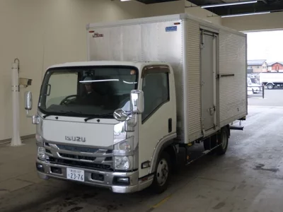 Isuzu Elf