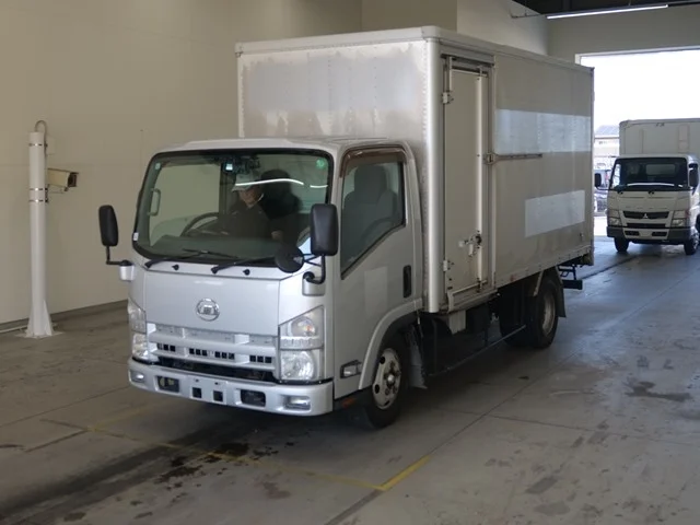NISSAN DIESEL (UD) CONDOR  с аукциона в Японии