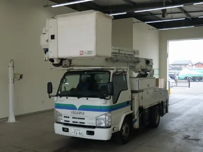 Isuzu Elf