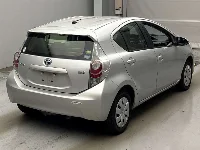 Цена авто Toyota Aqua с аукционов Японии, номер кузова NHP10, пробег 175 000, оценка 6