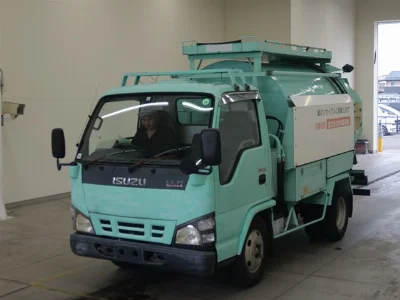 Isuzu Elf