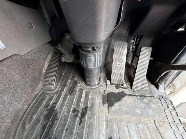 NISSAN DIESEL (UD) QUON  с аукциона в Японии