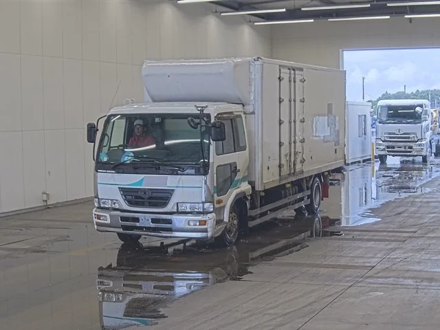 NISSAN DIESEL (UD) CONDOR  с аукциона в Японии