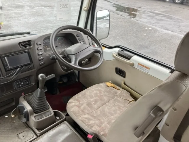 Mitsubishi FUSO ROSA  с аукциона в Японии