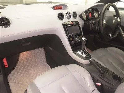 Peugeot RCZ