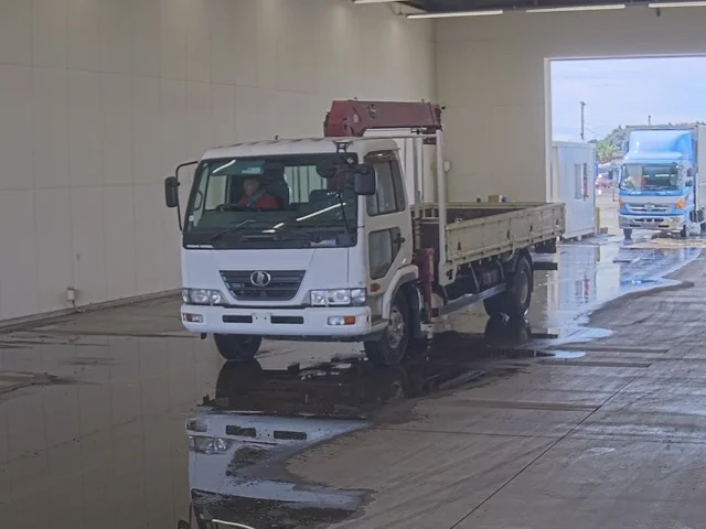 NISSAN DIESEL (UD) CONDOR  с аукциона в Японии