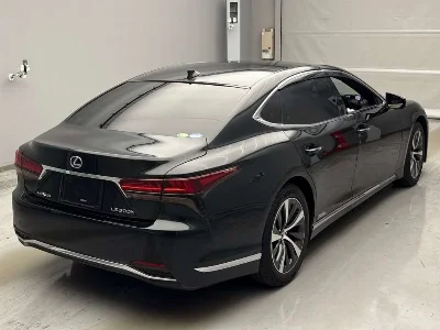 Lexus LS500h
