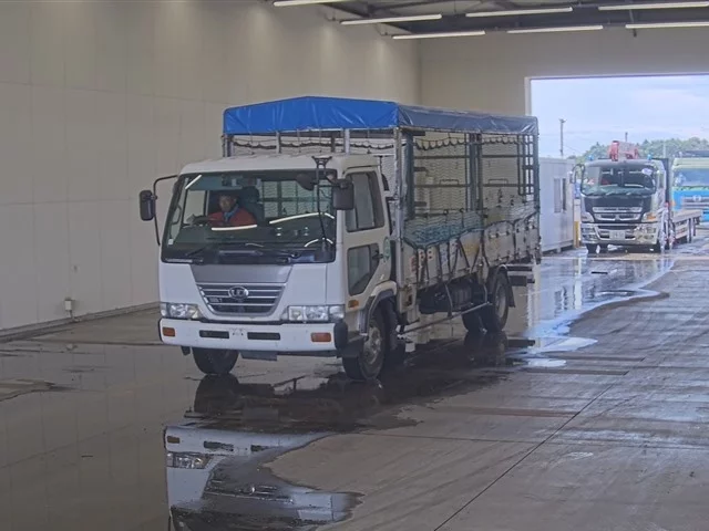 NISSAN DIESEL (UD) CONDOR  с аукциона в Японии