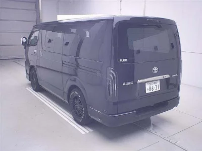 Toyota HiAce Van