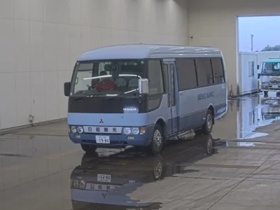 Mitsubishi FUSO ROSA