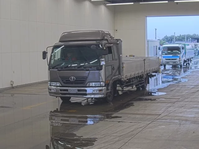 NISSAN DIESEL (UD) CONDOR  с аукциона в Японии