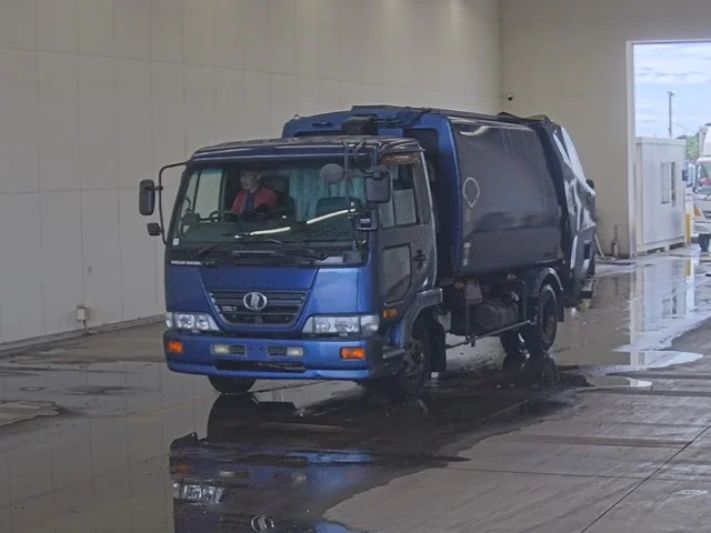 NISSAN DIESEL (UD) CONDOR  с аукциона в Японии