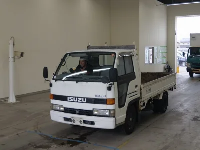 Isuzu Elf