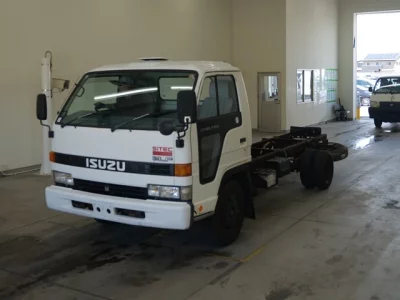 Isuzu Elf