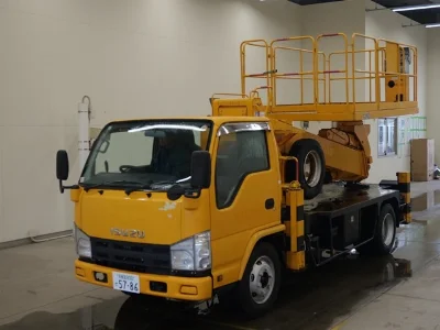Isuzu Elf