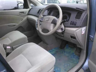 TOYOTA ISIS