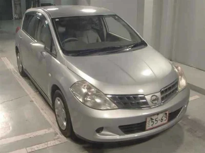 NISSAN TIIDA