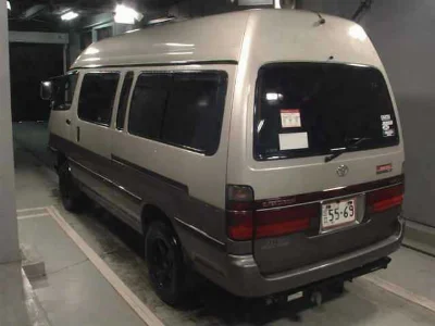 TOYOTA HIACE VAN