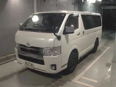 TOYOTA HIACE VAN