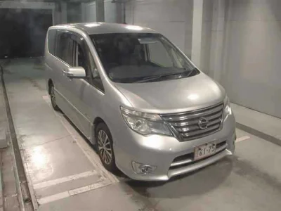 NISSAN SERENA