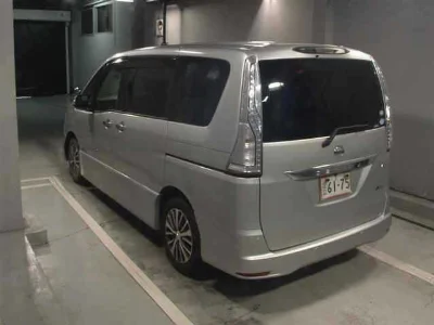 NISSAN SERENA