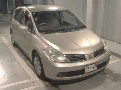NISSAN TIIDA
