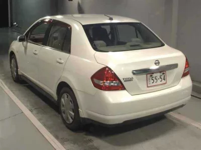 NISSAN TIIDA LATIO