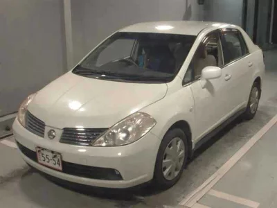 NISSAN TIIDA LATIO