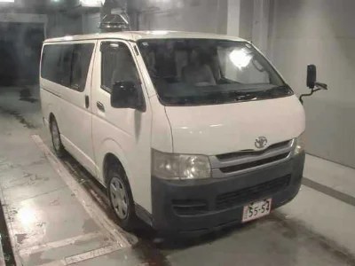 TOYOTA HIACE VAN