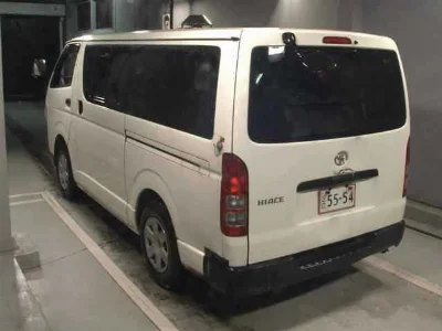 TOYOTA HIACE VAN