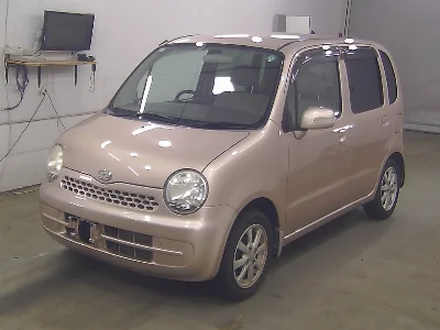 DAIHATSU MOVE LATTE