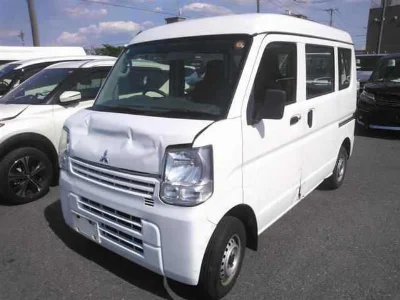 NISSAN CLIPPER VAN