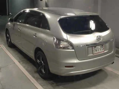 TOYOTA MARK X ZIO