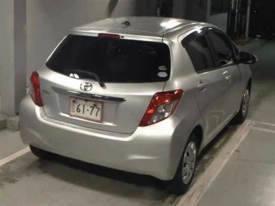 TOYOTA VITZ