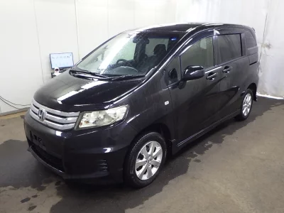 HONDA FREED SPIKE