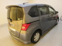 Цена авто Honda Freed с аукционов Японии, номер кузова GB3, пробег 228 000, оценка 4