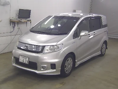 HONDA FREED SPIKE
