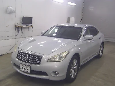 NISSAN FUGA