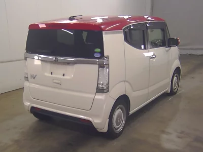 HONDA N BOX SLASH