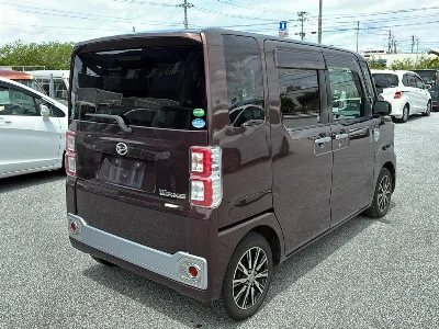 DAIHATSU WAKE
