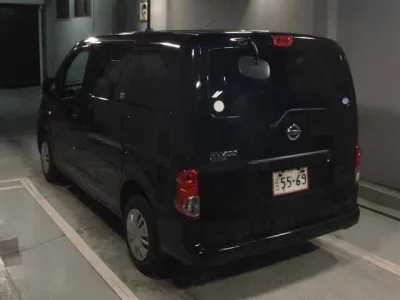 NISSAN NV200