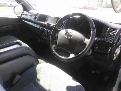 TOYOTA REGIUS VAN